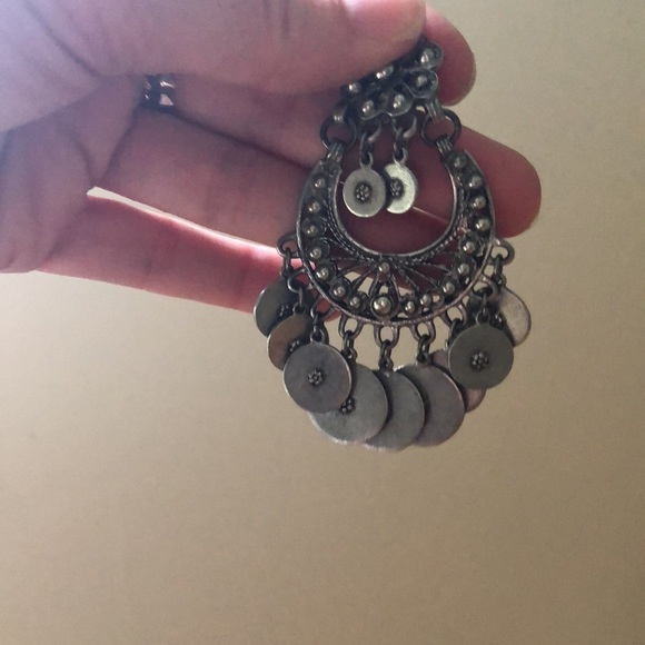 Earrings - Picture 7 of 7